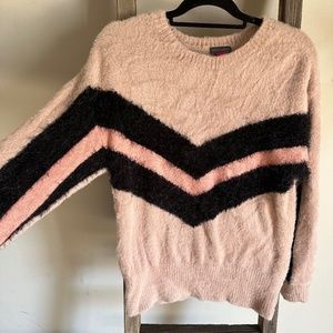 Vince Camuto Pink & Black Fluffy Chevron Sweater Size Medium